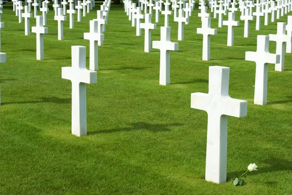 Cemetery in Normandy — Stock Photo, Image