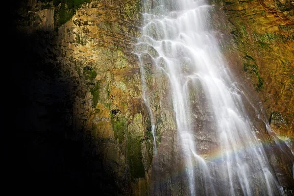 Водоспад у Піренеях — стокове фото