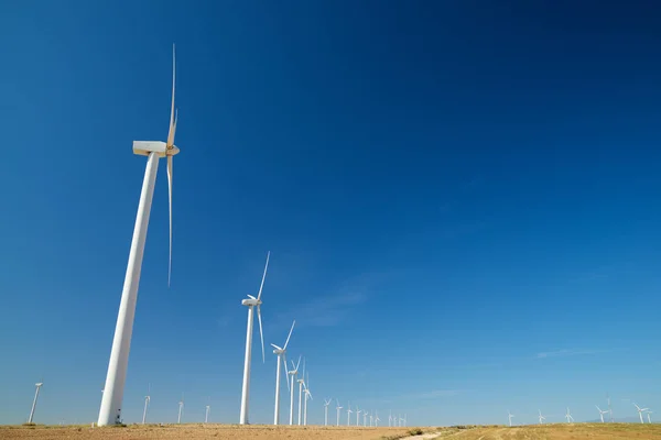 Concepto energía eólica —  Fotos de Stock