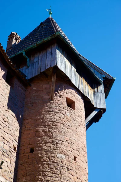 Blick auf die Burg Haut-koenigsbourg — Stockfoto