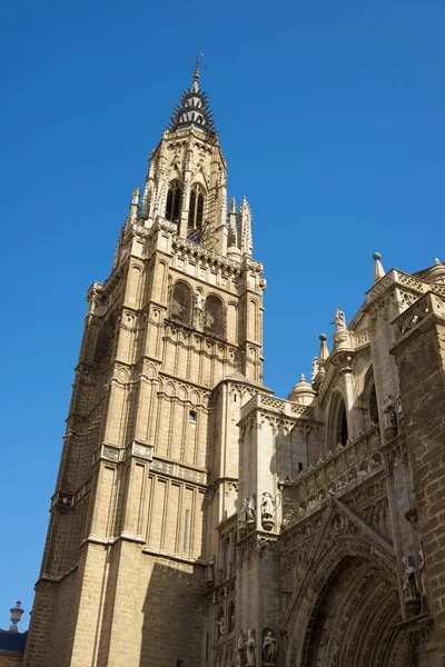 Blick auf die Kathedrale von Toledo — Stockfoto