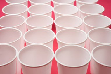 Tek kullanımlık bardak görünümü