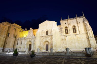 Leon 'daki San Isidoro Manastırı