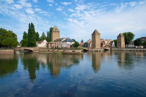 Quai des Ponts Couverts — 图库照片