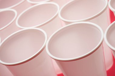 Tek kullanımlık bardak görünümü