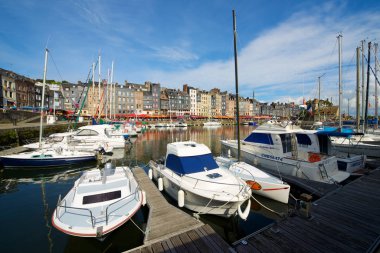Honfleur liman manzarası