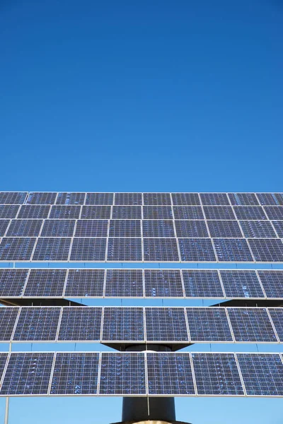 Vista do painel fotovoltaico — Fotografia de Stock