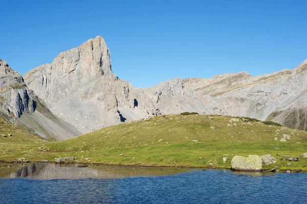 Peaks Ansabere Lake Lescun Cirque Aspe Valley Pyrenees France — Stock Photo, Image