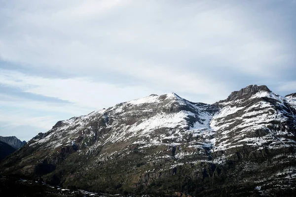 Śnieżny Szczyt Dolinie Canfranc Pireneje Huesca Aragon Hiszpania — Zdjęcie stockowe