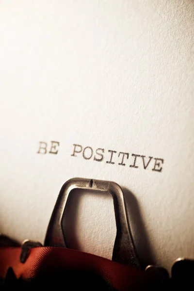 Frase Positive Scritta Con Una Macchina Scrivere — Foto Stock