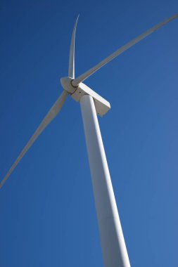 Elektrik üretimi için Windmill, Zaragoza Eyaleti, İspanya Aragon.