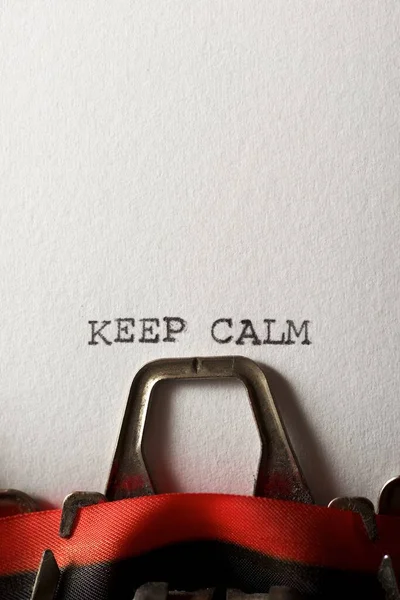 Frase Keep Calm Scritta Con Una Macchina Scrivere — Foto Stock