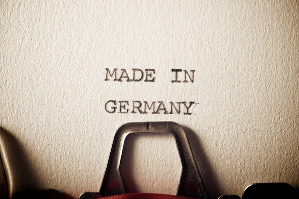 Zdanie Wykonane Niemczech Napisane Maszyną Pisania — Zdjęcie stockowe