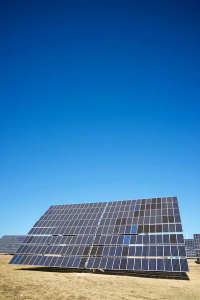 Painéis Solares Enormes Para Produção Elétrica Província Zaragoza Aragão Espanha — Fotografia de Stock