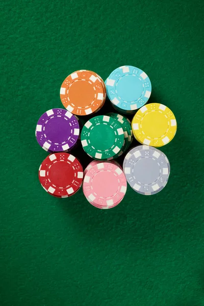 Fiş Casino Yeşil Keçe Bir Istifleme — Stok fotoğraf