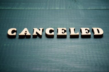 Tahta masadaki sözcüğü iptal ettim..