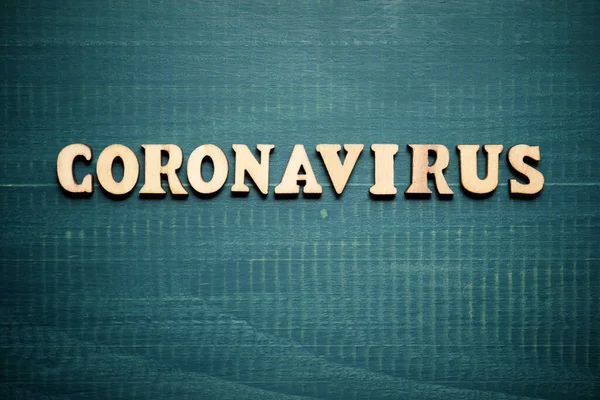 Coronavirus Woord Een Houten Tafel — Stockfoto