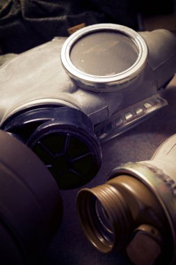 Retro gaz maskesi kapat