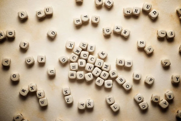 Cubos Letras Sobre Papel Marrón — Foto de Stock