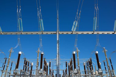 Zaragoza 'da elektrik santrali görüntüsü, İspanya' da Aragon.