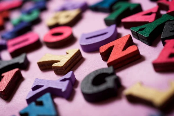 Letras Madera Sobre Una Mesa — Foto de Stock