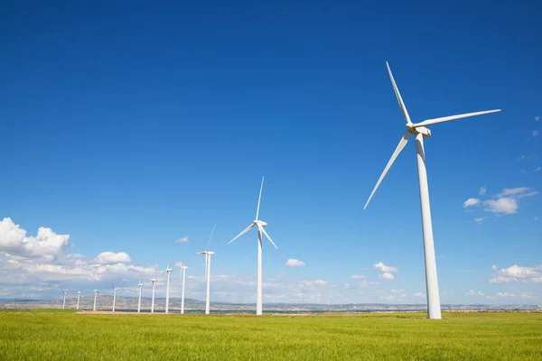 Větrné Mlýny Pro Výrobu Elektrické Energie Provincie Zaragoza Aragon Španělsku — Stock fotografie