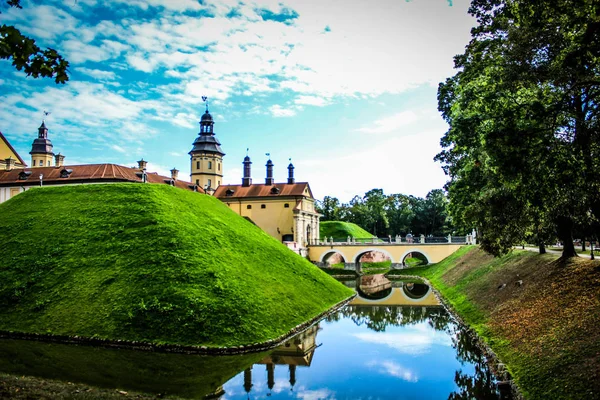 Nesvizh castle, castle in Belarus, Radziwill Castle