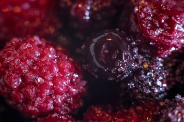 çilek, ahududu ve yaban mersini, çilek muhtelif