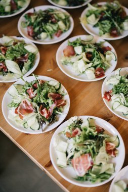 Salat proshuto meny restorcuzine