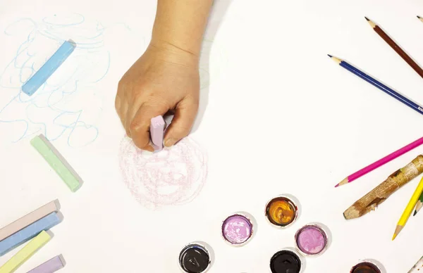 Kleur potlood, verf, handgemaakte op het werk — Stockfoto