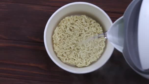 Close Hand White Plastic Fork Stirs Noodles Capacity Paper Soup — 비디오