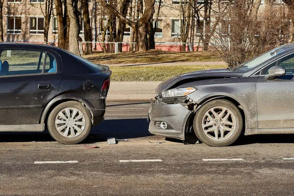 Illuminazione Stradale Città Strada Diverse Auto Sono State Schiantate Incidente — Foto Stock