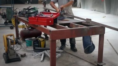 İşini inşaat işçisi