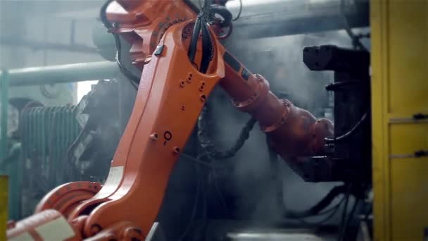 Geautomatiseerde Arm in industrie — Stockvideo