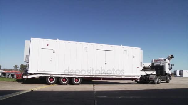 Truck Heavy Load Filmed Buenos Aires Argentina May 2012 — Stock Video