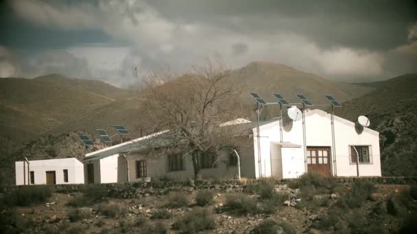 Sonnenschirme Der Ländlichen Schule Argentiniens — Stockvideo