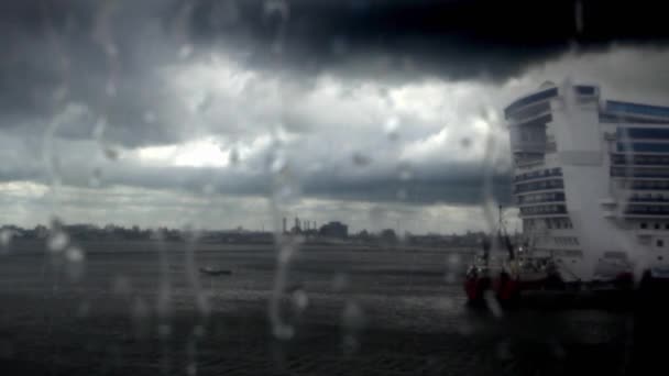 Rain Harbor Drops Water Foreground Filmed Montevideo Uruguay June 2014 — Stock Video