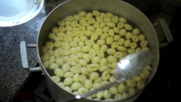 Cooking Italian Gnocchis Restaurant — Stock Video