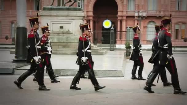 Гренадери Аргентини Casa Rosada Знімали Травня 2014 Року Буенос Айрес — стокове відео