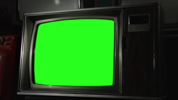 老式幕电视 准备用任何你想要的素材或图片替换绿色屏幕 你可以用键控 — 图库视频影像