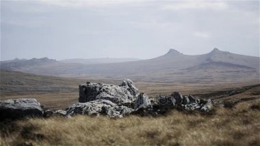 İki kız kardeş dağ, Falkland Adaları (Islas Malvinas)