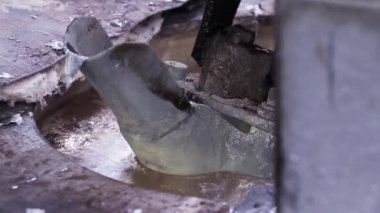 Mekanik kalıp erimiş Metal kaldırma