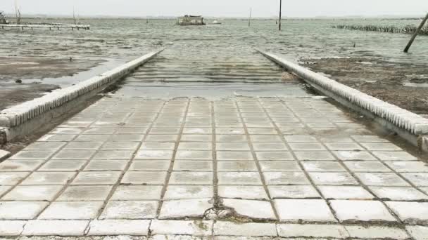 Οδός Πλημμυρισμένη Πόλη Φάντασμα Epecuen Αργεντινή — Αρχείο Βίντεο