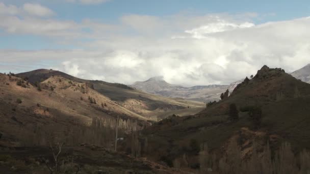 Hügel Und Wolken Sonnigen Patagonien Argentinien Südamerika — Stockvideo