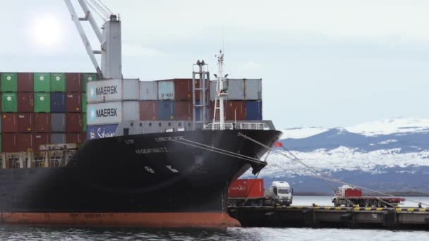 Ushuaia Tierra Del Fuego Argentina 2019 Container Ship Ushuaia Harbor — стоковое видео