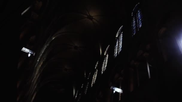 Votieve Kaarsen Notre Dame Kathedraal Parijs Frankrijk Opgenomen Circa 2019 — Stockvideo