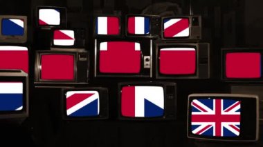 AB ve İngiltere Bayraklı Retro TV Yığını ekranlarda. Brexit Kavramı. Sepia Tone. Uzaklaştır. 