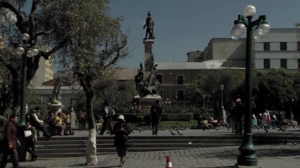 ラパス ボリビア 2019年09月09日 ラパスのプラザ ムリーリョ プラザ ムリーリョはラパス市の中心広場であり ボリビアの政治生活に最も深く関わる広場である — ストック動画