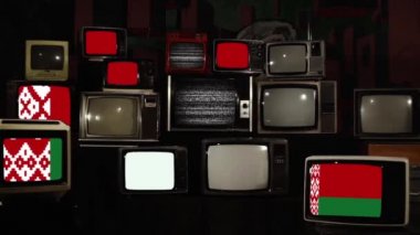 Beyaz Rusya bayrağı ve Retro TV 'ler. Yakınlaştır. 