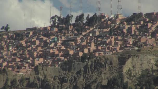 Casas Sobre Cerro Ciudad Paz Bolivia Casas Barrio Construidas Steep — Vídeo de stock